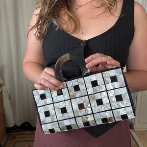 Vintage White Mother of Pearl & Black
Buffalo Horn Tiled Barrel Purse
Handbag